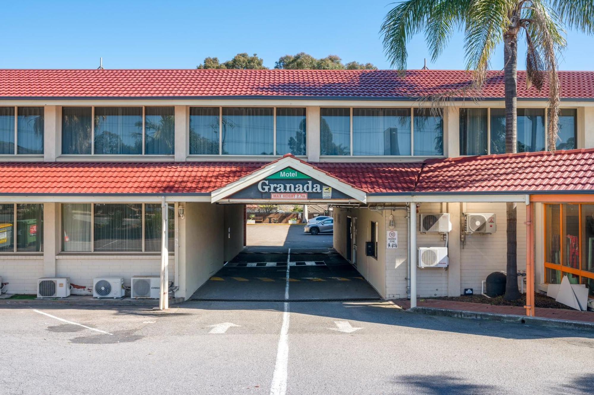 Adelaide Granada Motor Inn Exterior photo