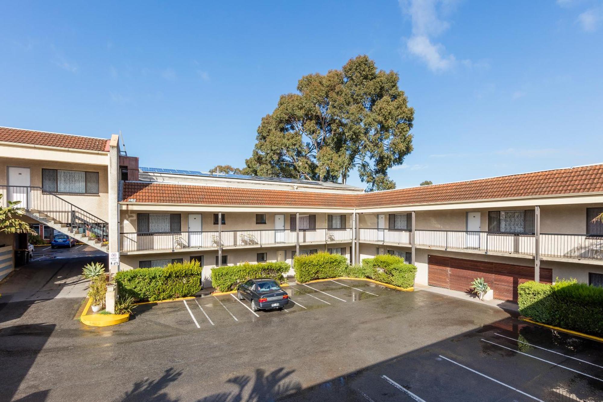 Adelaide Granada Motor Inn Exterior photo